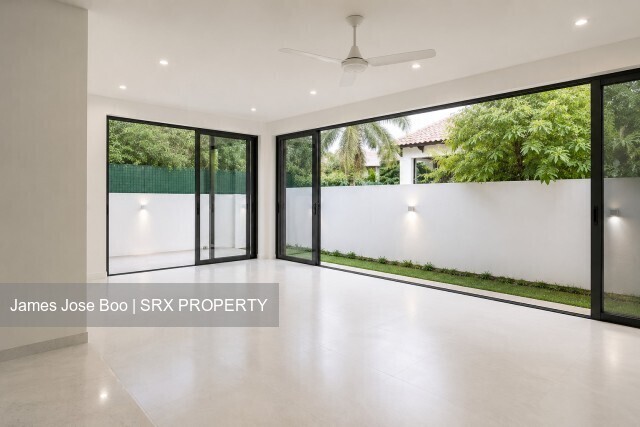 Pasir Ris Beach Park (D18), Semi-Detached #597170621